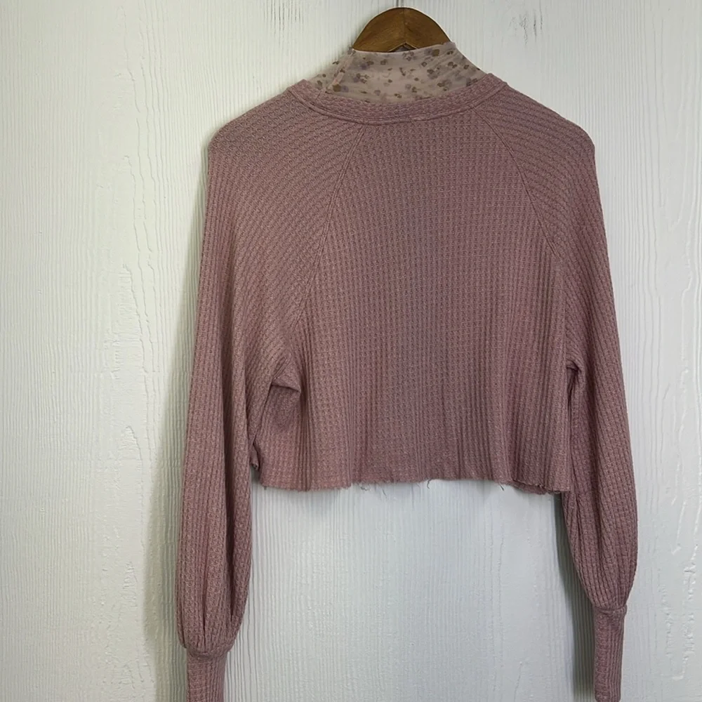 Free People - Light Pink Floral MockNeck Waffle Long Sleeve Crop Top Size XS